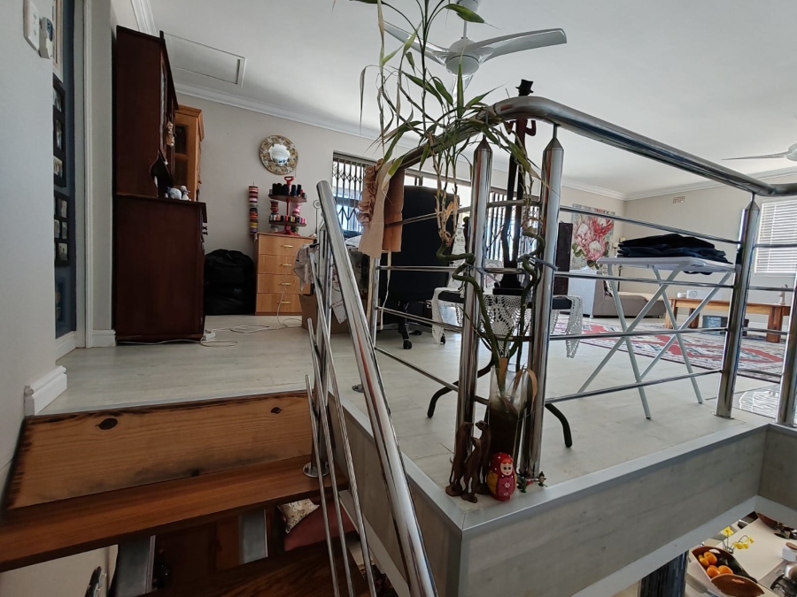 3 Bedroom Property for Sale in De Kelders Western Cape
